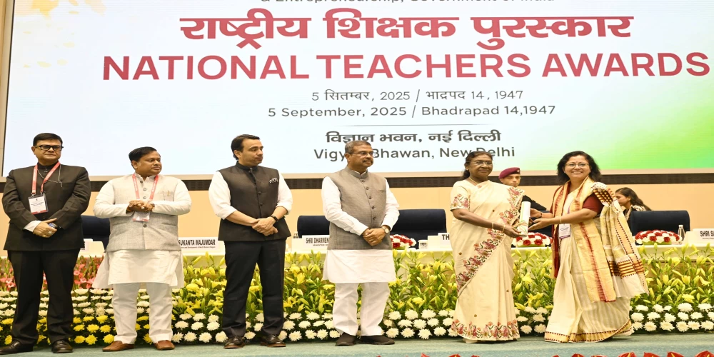 President Murmu honours 45 teachers, calls for making Indian educators the best in the world